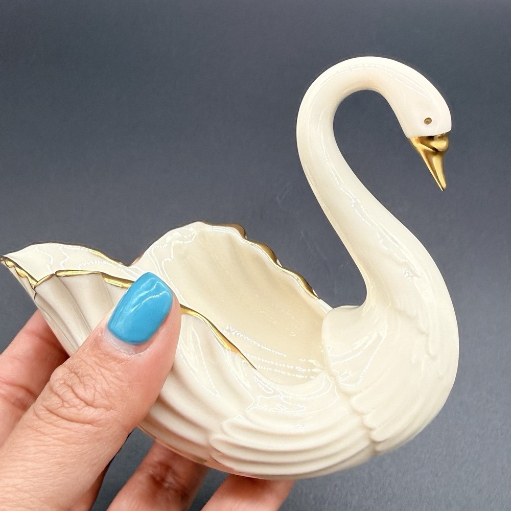 Vintage Lenox Swan Trinket Dish 24K Gold Trim Ivory Porcelain Wedding Cake Top - Picture 6 of 8